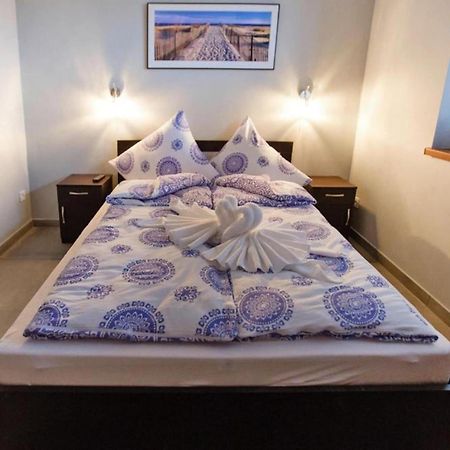 Comfortable Premium Class Apartment Shared Swimming Pool Gaski Buitenkant foto
